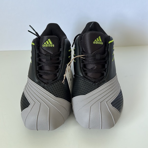 NWT Adidas T-Mac 1J Basketball High tops Sz 4.5y